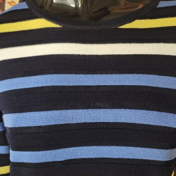 ST. JOHN Ombre Knit Sweater Size M - Picture 2 of 9